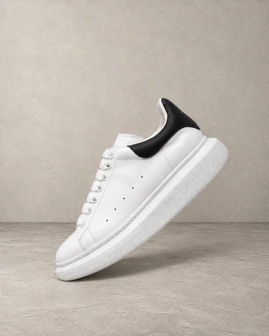 QUEEN SNEAKER